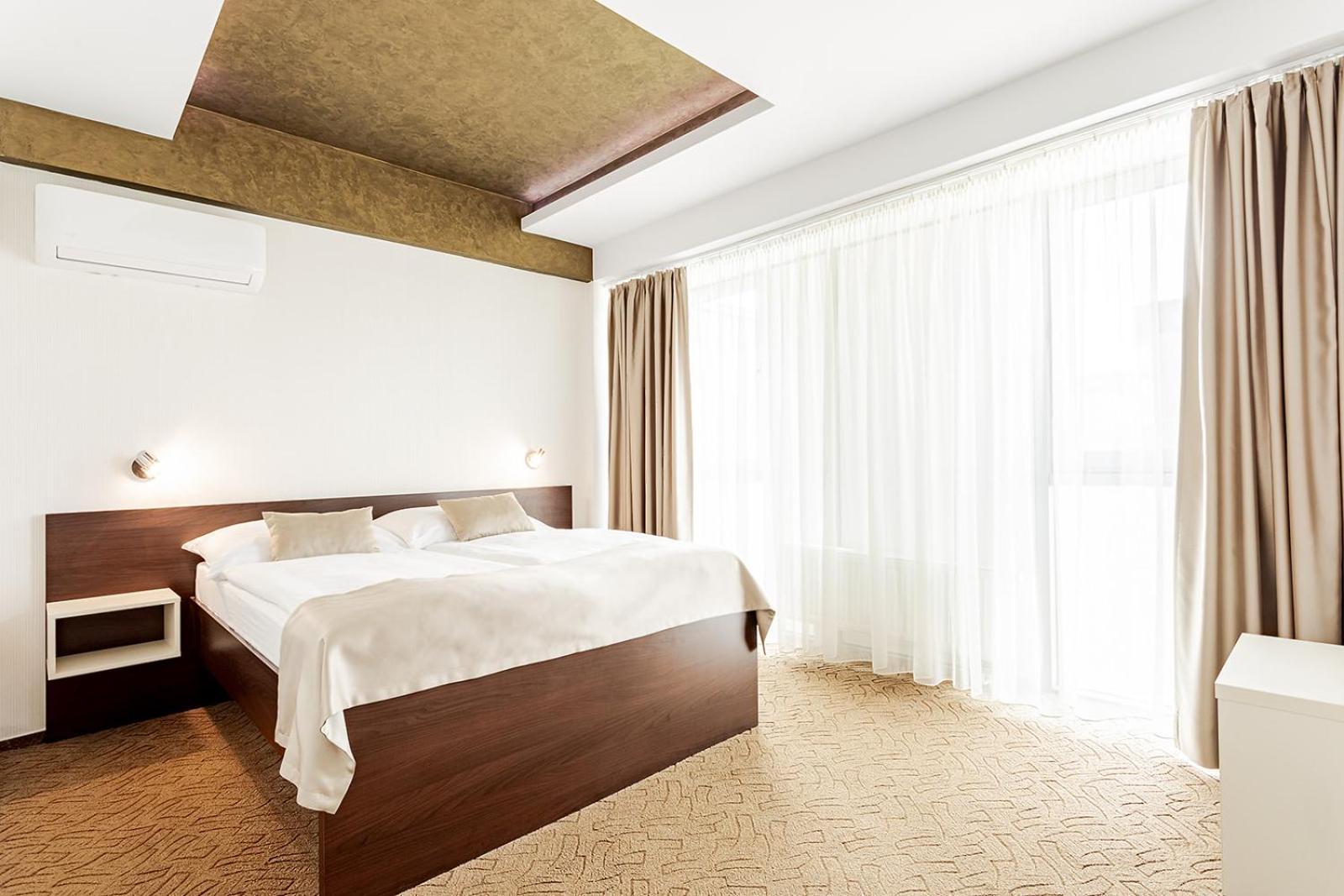 Hotel Saris Bardejov Ngoại thất bức ảnh