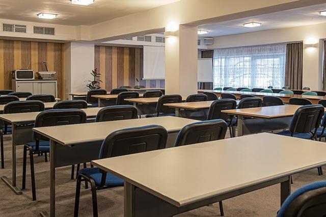 Hotel Saris Bardejov Ngoại thất bức ảnh